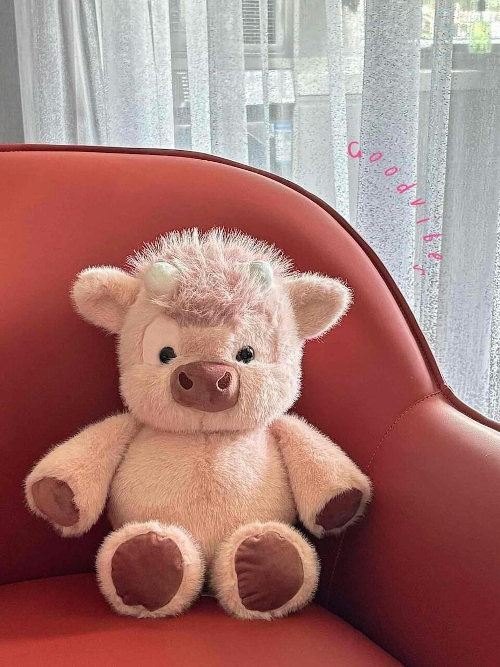 Pink Running Scottish Highland cow plushie toy