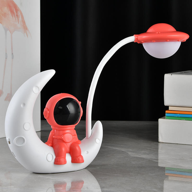 Astronaut Lamp
