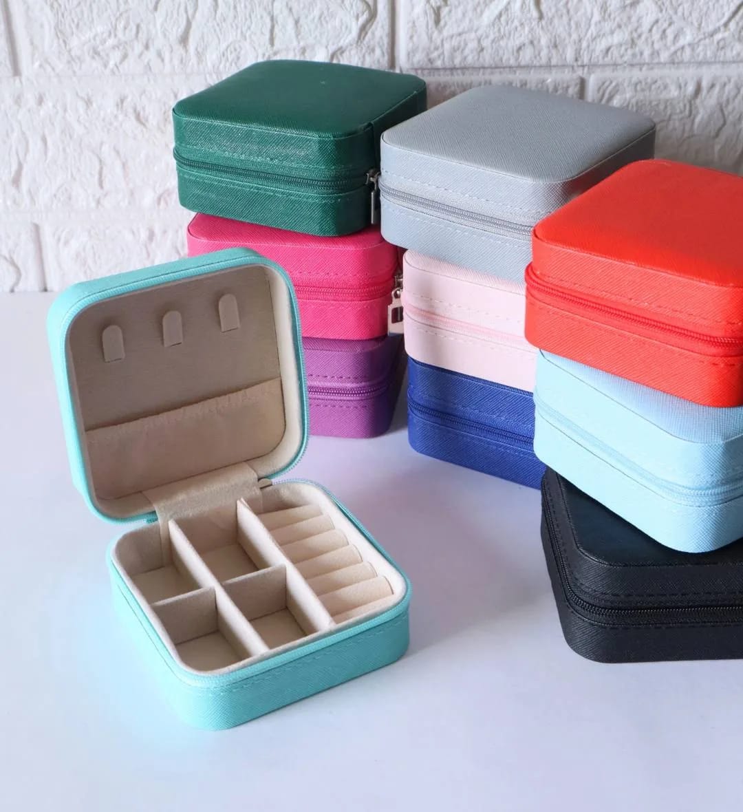 Cute Mini Jewelry Organizer