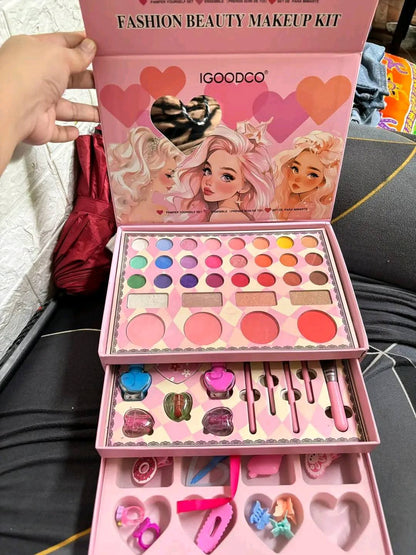 Makeup kit