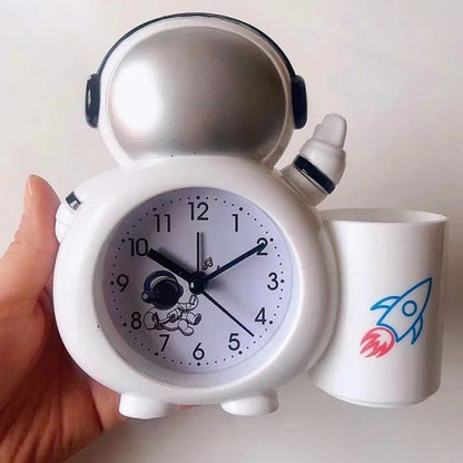 Astronaut Clock With Pen Holder
