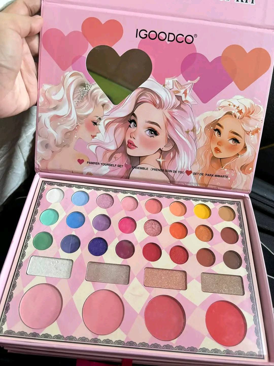 Makeup kit
